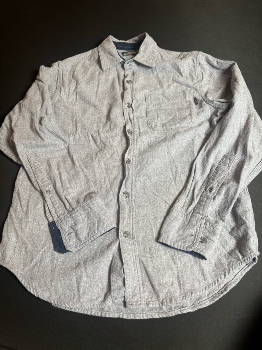 Eddie Bauer Gray Flannel Button Up Shirt Men's Small Gorpcore Classic - Picture 1 of 4